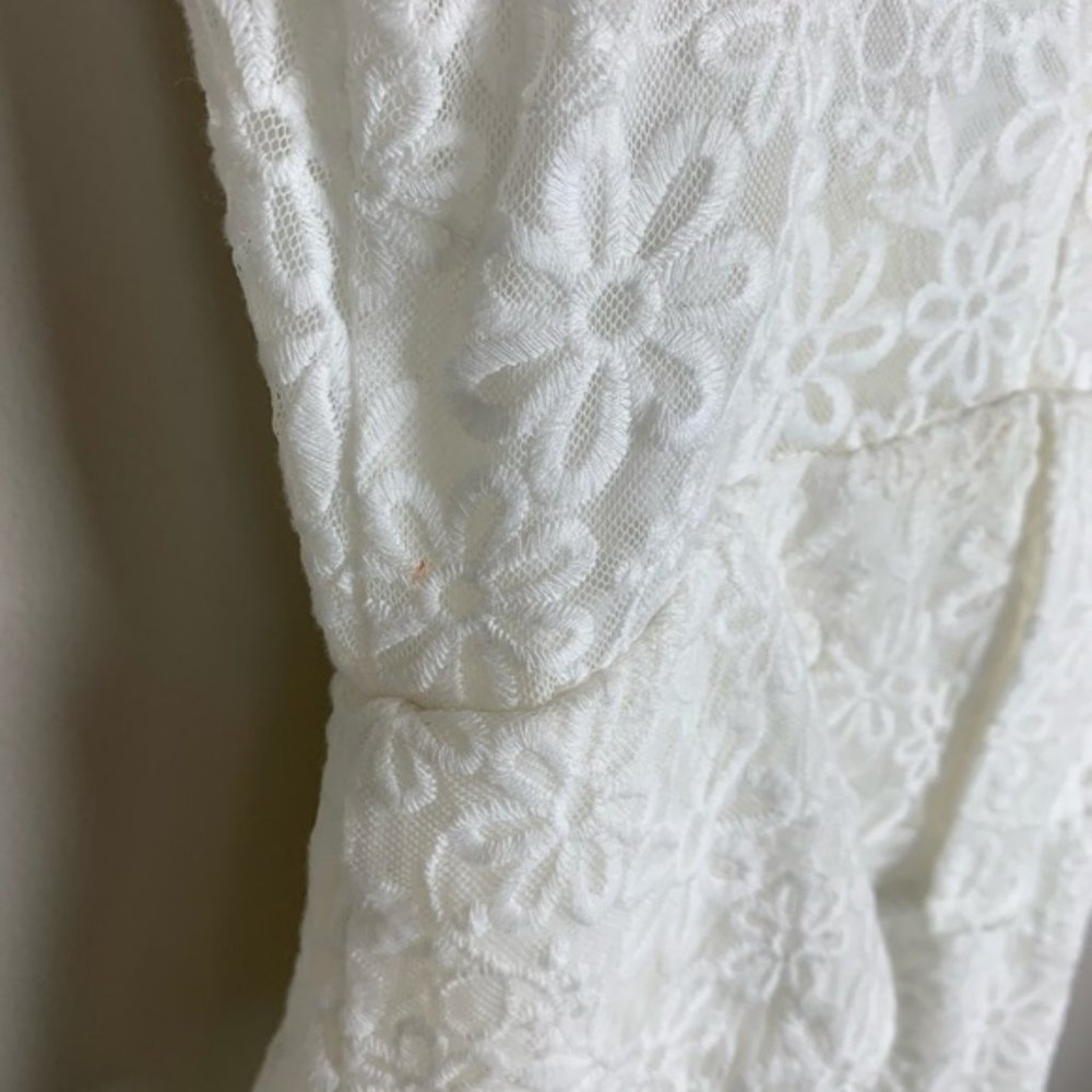 Trina Turk White Lace Peplum Dress NeW - Picture 9 of 10